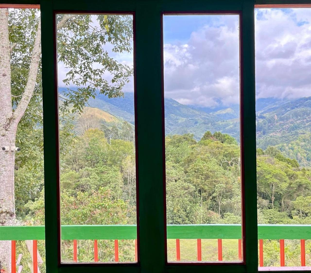 Hostal Bamboo Саленто Экстерьер фото